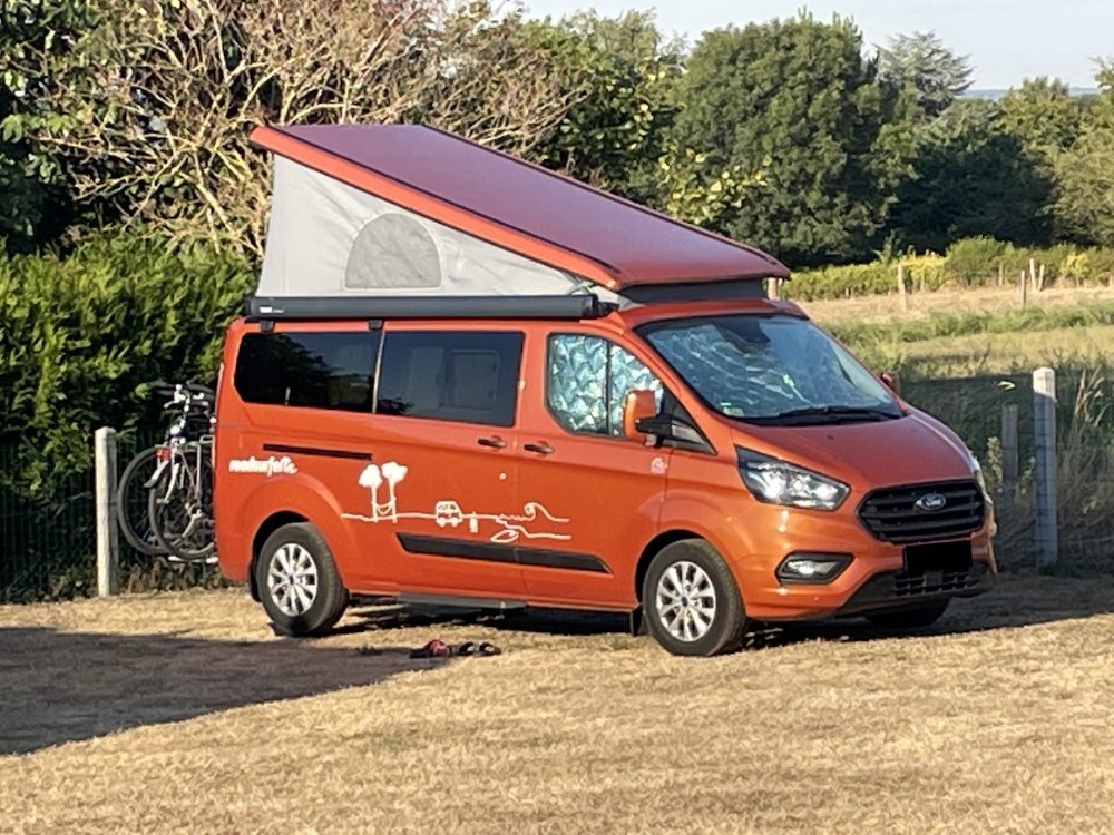 Aire camping-car à Petiville (76330) - Photo 3